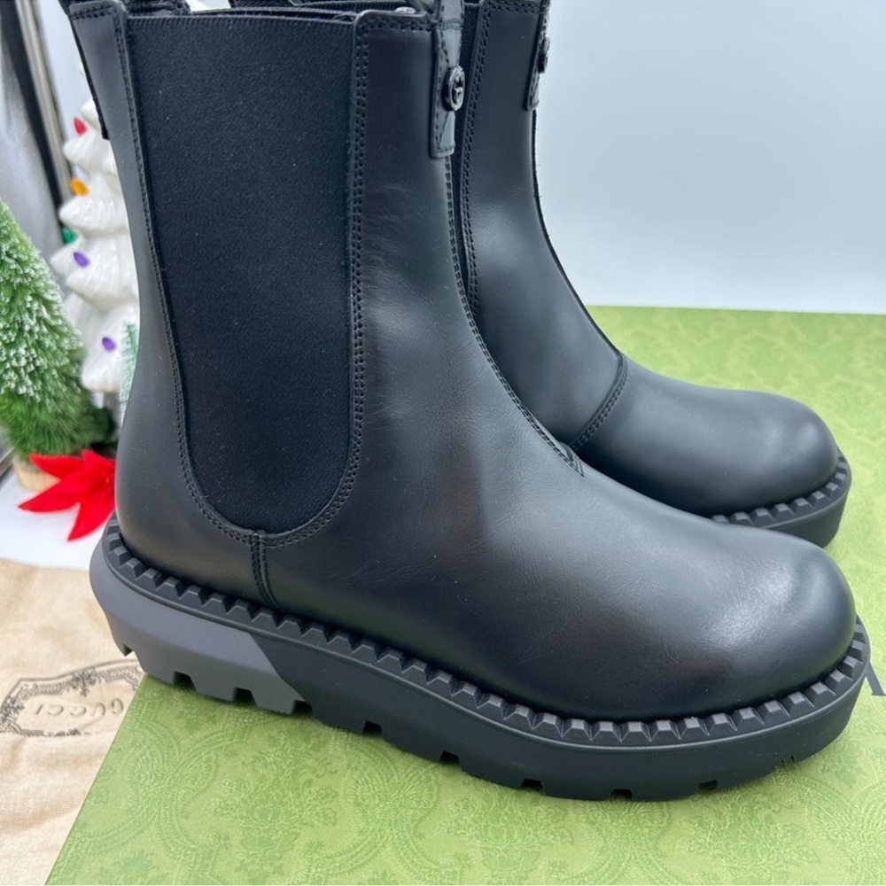 Gucci men’s leather Chelsea boots size 7, fit eight US maiden in Italy. Black. - Picture 9 of 11
